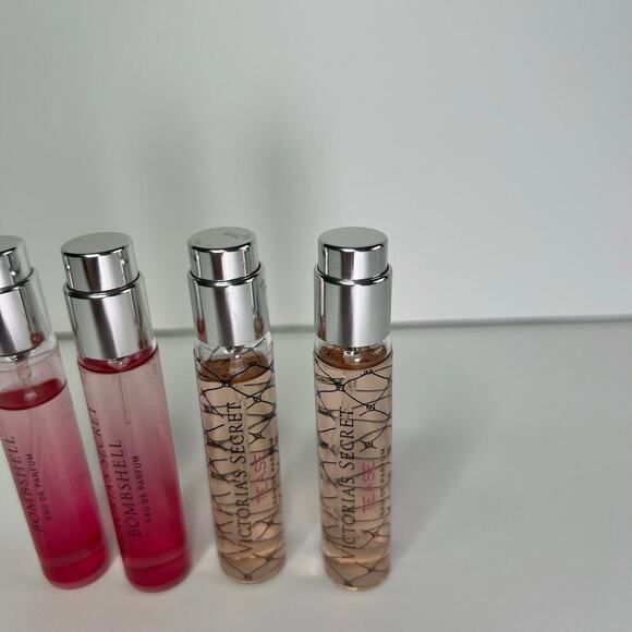 Victoria's Secret .28oz Bombshell and Tease Eau De Parfum Set of 4 - Picture 3 of 5